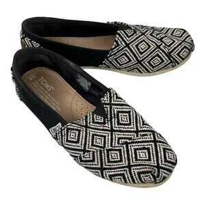 Toms Graphic Tribal Print Shoe Women's Size 6 Slipon